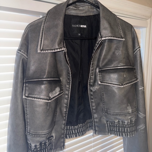 Cropped jacket - Picture 1 of 4